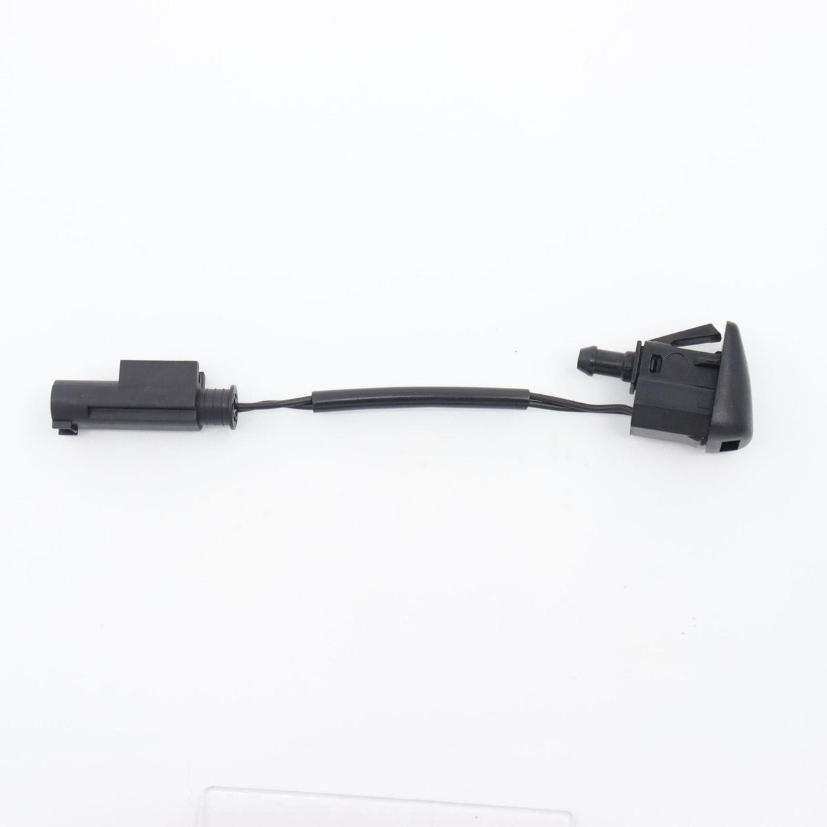 Front Black Windshield Wiper Spray Jet for BMW E60 525I
