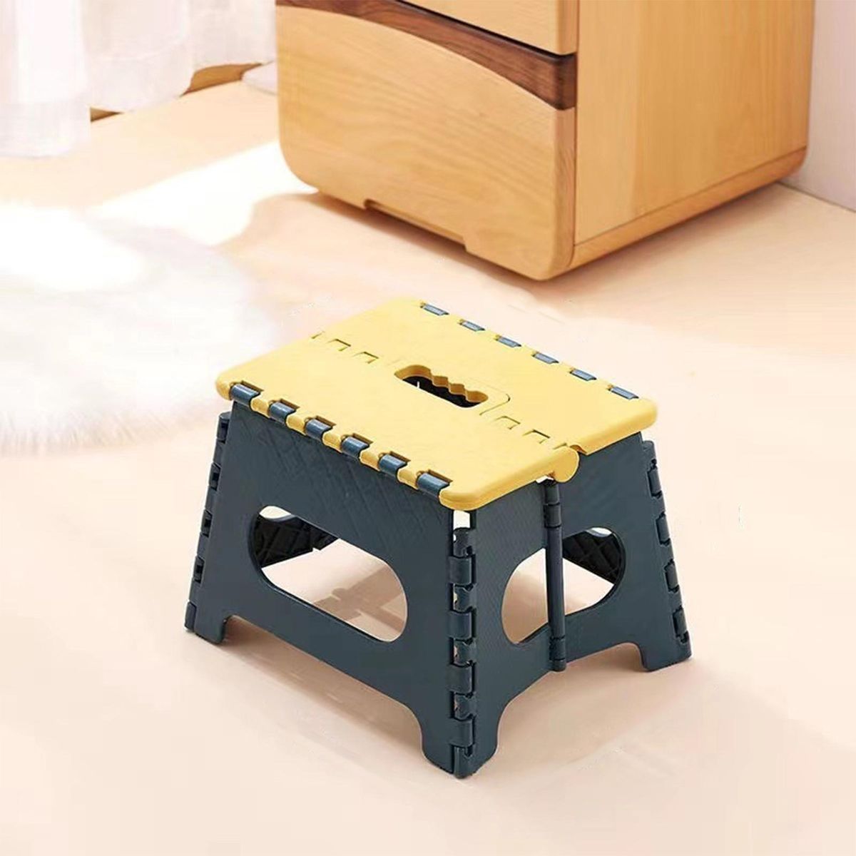 Folding Step Stool Compact Foot Stool Light-Weight Folding Chair Blue