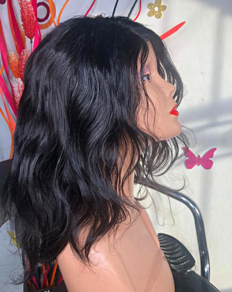 Trendy Wavy Wig With Closure