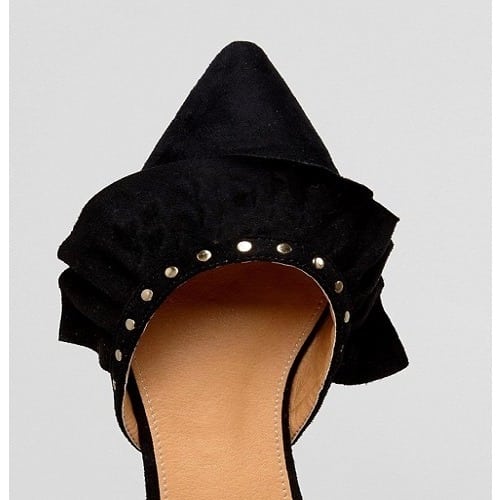 Ruffle Flat Shoes - Black