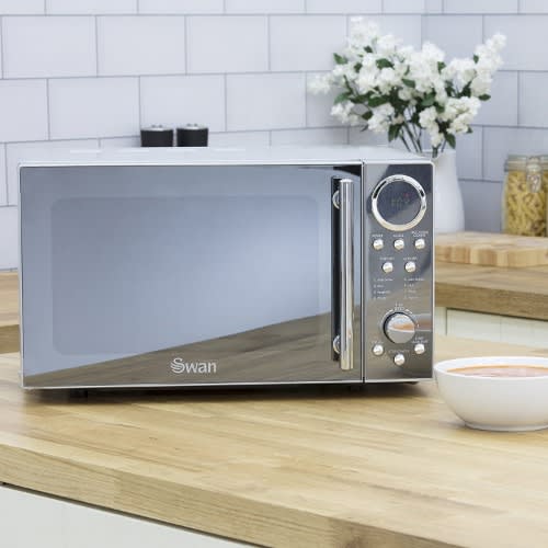 Digital Solo Microwave With 10 Power Levels, 800 Watt, 20 Litre