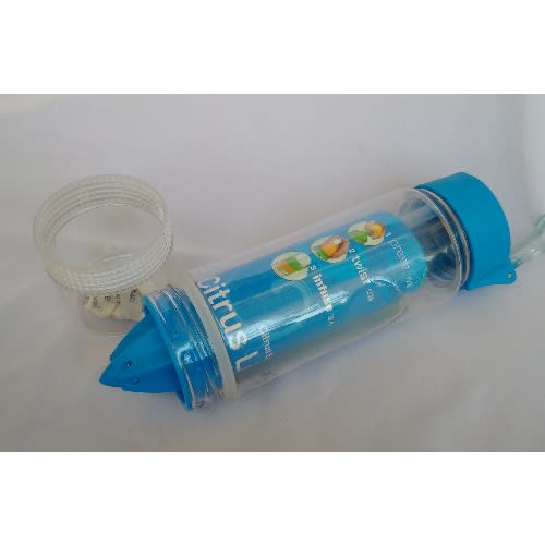 700 ml Citrus Press And Infuser Water Bottle - Blue