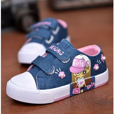 Girl's Sneakers - Multicolor