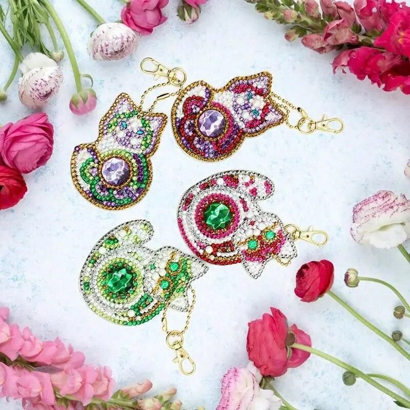 4pcs 5D DIY Diamond Painting Cartoon Cat Diamond Embroidery Keychain Mini Rhinestone Painting DIY Craft Gifts