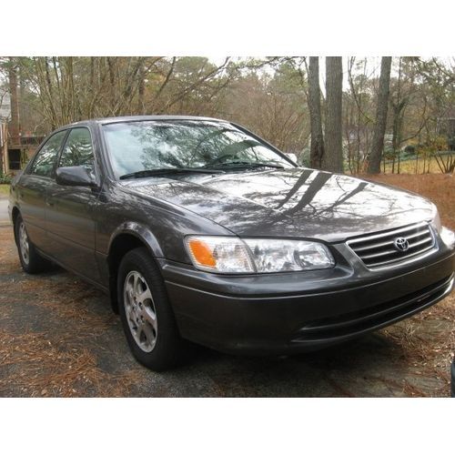 Toyota Camry 2000 Pointer(made In Taiwan)