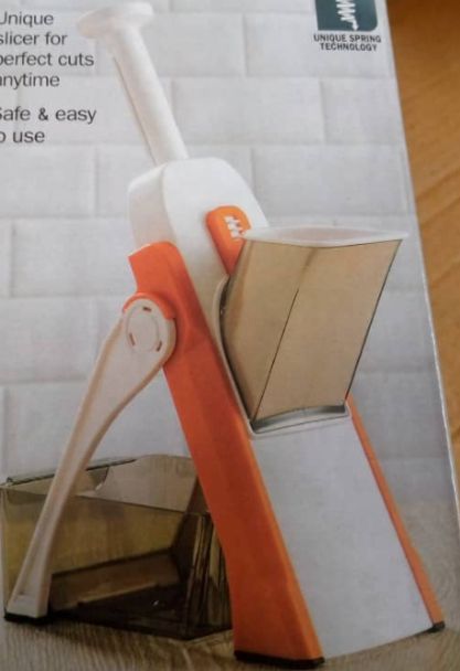 Mandoline Vegetable/Fruits Slicer Cutter &Grater