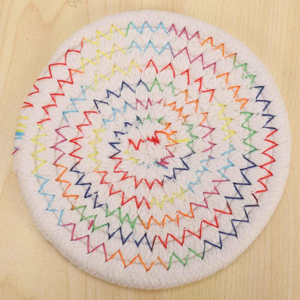 4Pcs Coasters Set, Pure Cotton Rainbow Thread Weave Round Drink Hot Pads Mats Coasters,Insulation Pads,Protect Furniture From Excess Condensation & Scratch