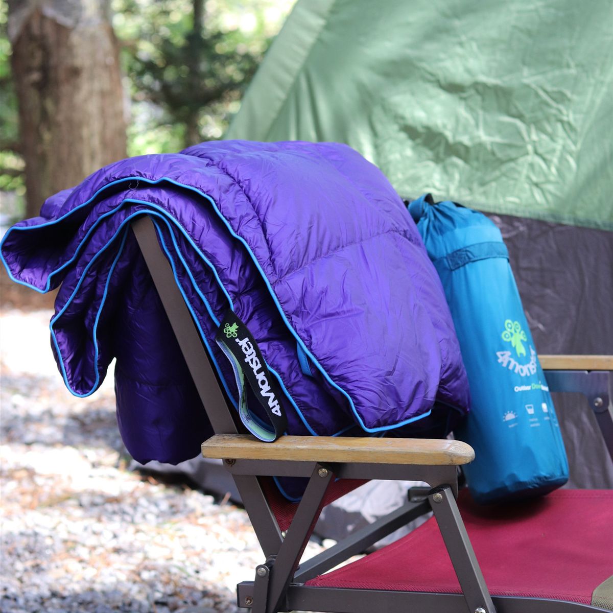Portable Extra Puffy Lightweight Warm Down Camping Blanket