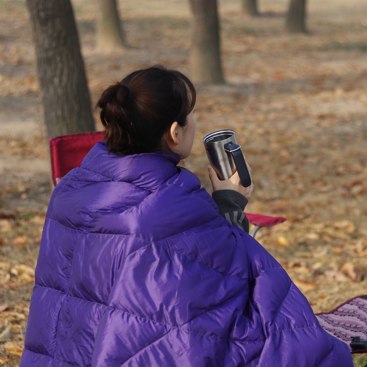 Portable Extra Puffy Lightweight Warm Down Camping Blanket