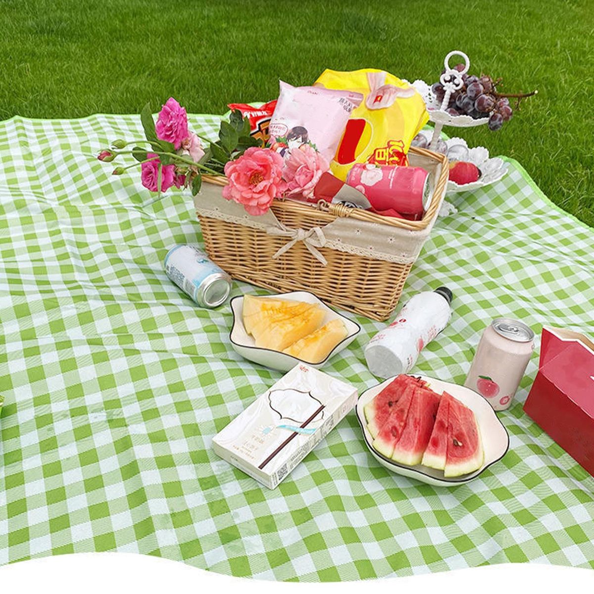 Waterproof Plaid Picnic Blanket Foldable Outdoor Mat Green