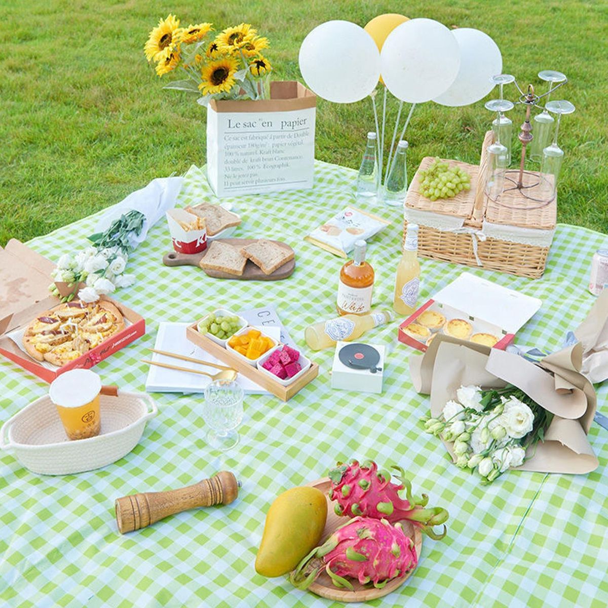 Waterproof Plaid Picnic Blanket Foldable Outdoor Mat Green