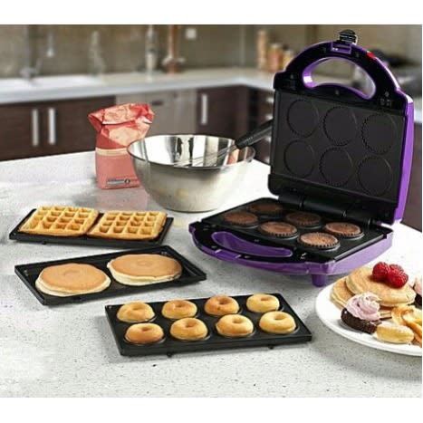 Swan 4-in-1 Snack Maker - Doughnut/cupcake/waffle/pie Maker