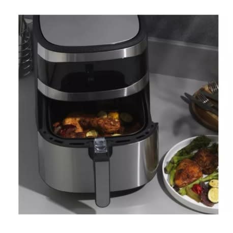 Digital Hot Air Fryer With Non-stick Frying Basket - 1800W - 8L XXL