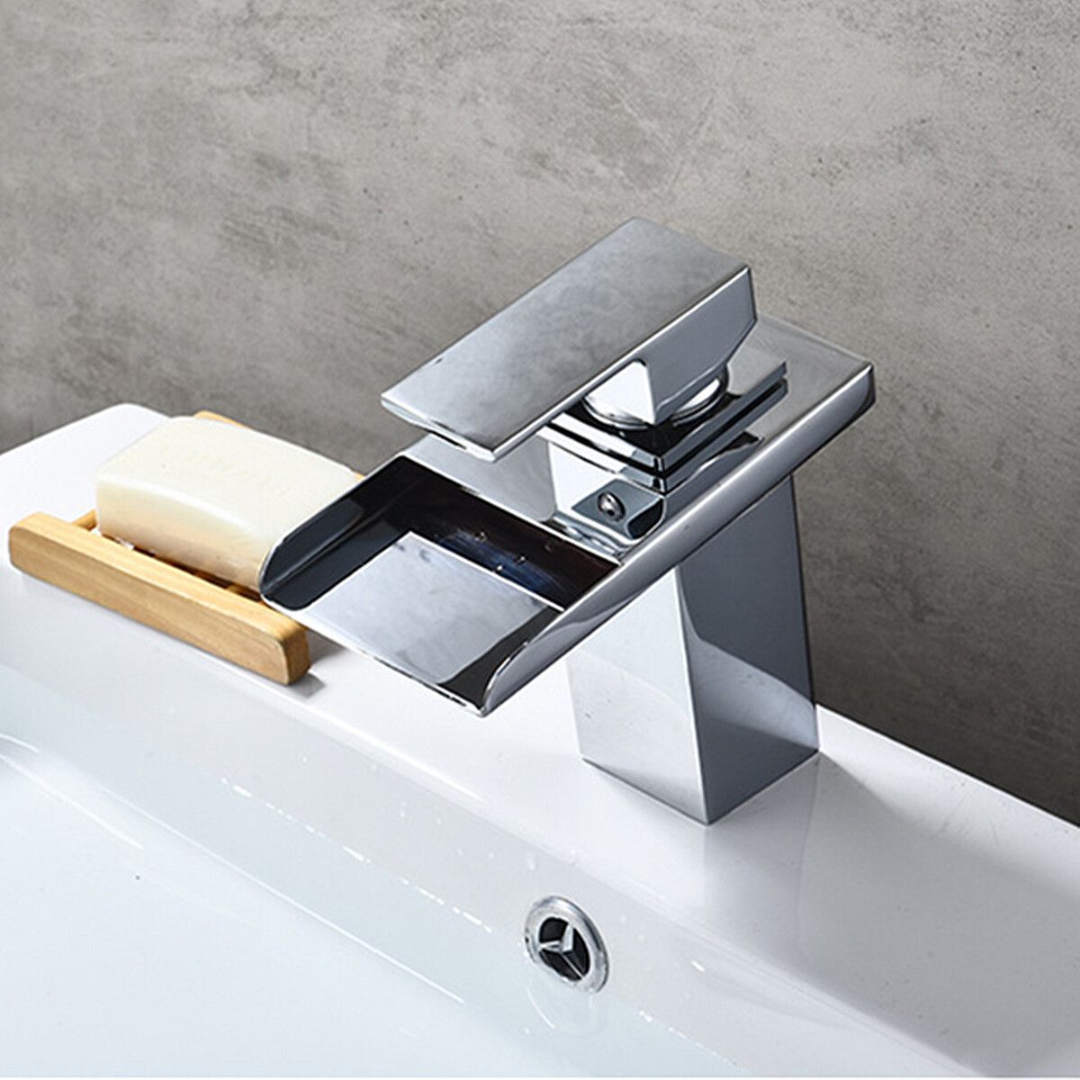 Modern Waterfall Bathroom Sink Faucet Tap Temperature Sensor With 3 LED Lights Basin Mixer Tap