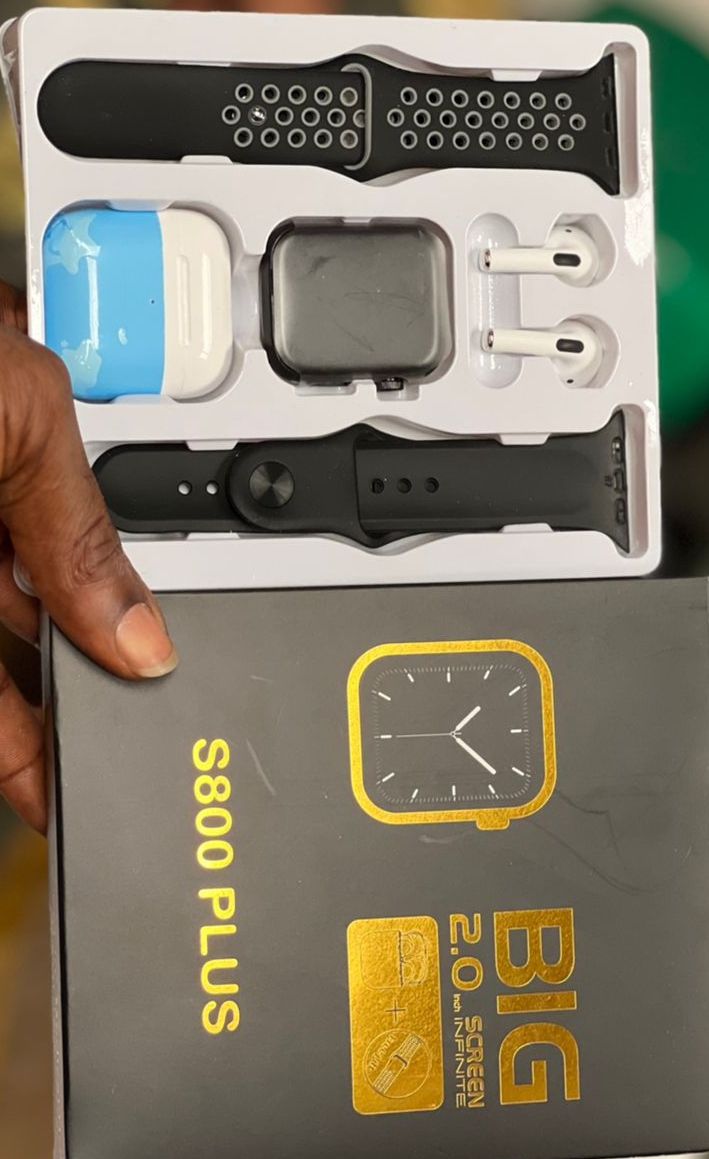 S800 Plus Smart Watch Series 8 Combo Big Screen