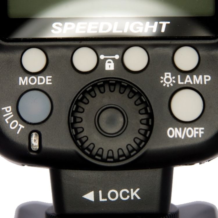 Triopo TR-180 Flash Speedlite For Nikon DSLR Cameras