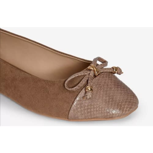 Ladies Wide Fit Leather Shoe - Brown