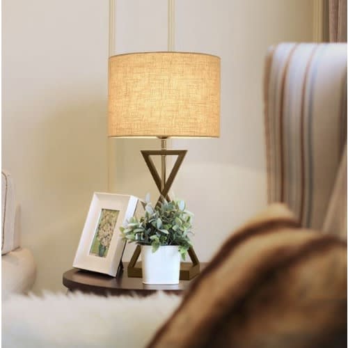 Un06 Bedside Lamp