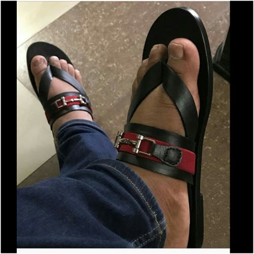 Men's Flat Slipper - Black & Red