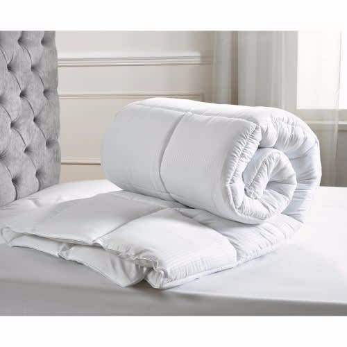 Elegant White Duvet