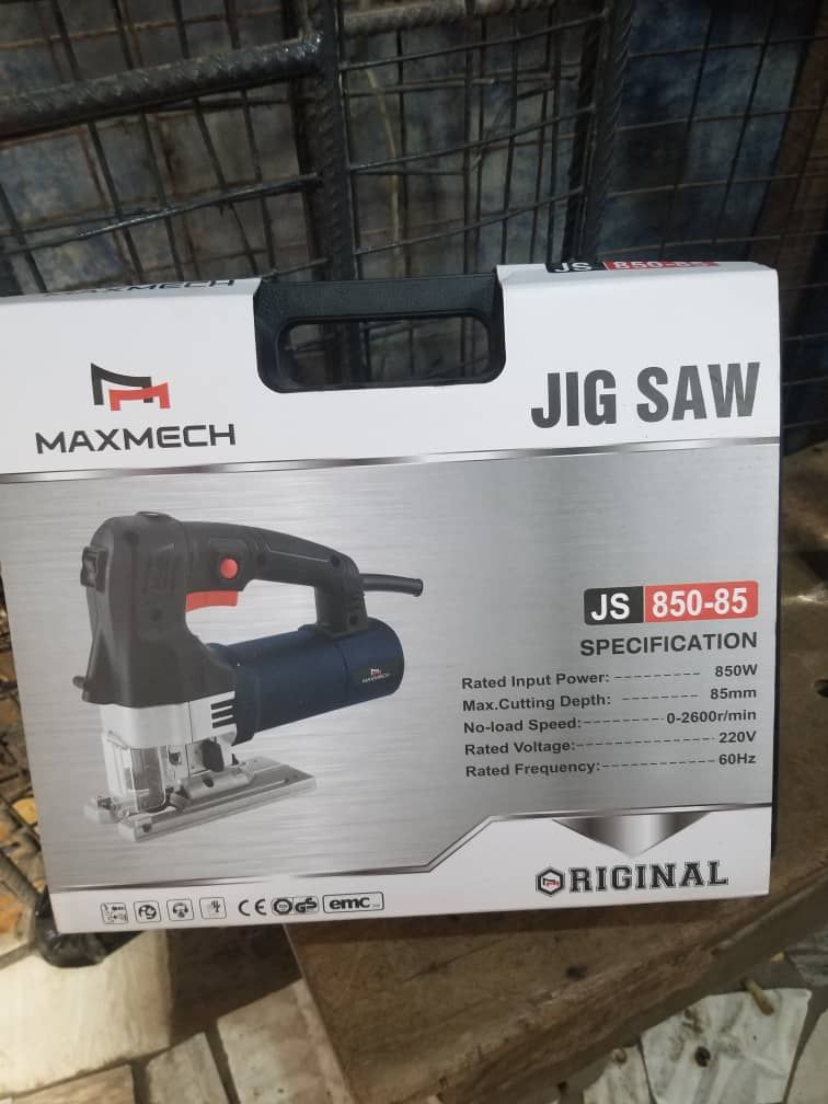 Jig Saw Machine With Extra Blade 850w