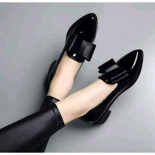 Patent Leather Female Office Comfortable Pointed Shoe-black