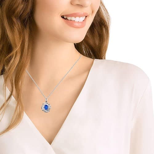 Female Wild Flower Clavicle Chain With Pendant