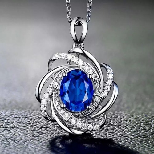 Female Wild Flower Clavicle Chain With Pendant