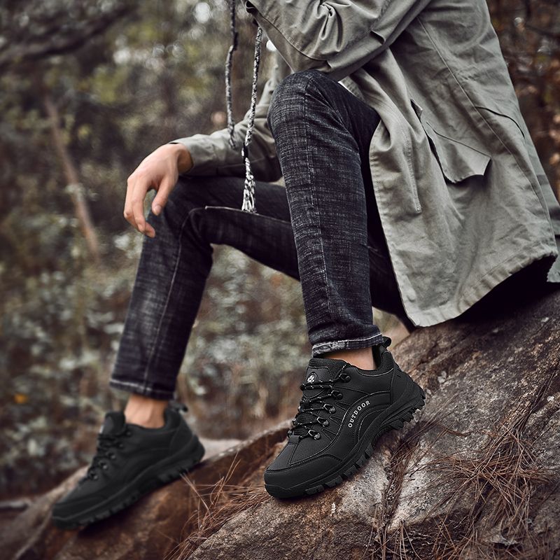 Cool Hiking Shoes Men Sneakers EUR Size 38-49 High Quality Outdoor Sports Trekking Climbing Shoes For Men Mountain Camping Sneakers Non-Slip Wear-resistant Daily Work Safety Footwear Black