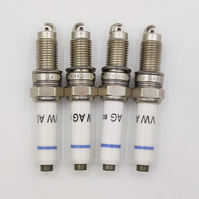 4PCS 04C905616 Brand New Spark Plug For Volkswagen Golf Sagitar Bora Jette Skoda Octavia Citigo Rarid Yeti 04C 905 606