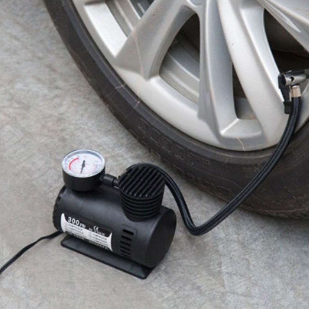 Portable Car Air Pump Auto 300psi 12v Mini Air Compressor Car Electric Pump Mini Air Compressor Inflator For Bicycle Tires Ball