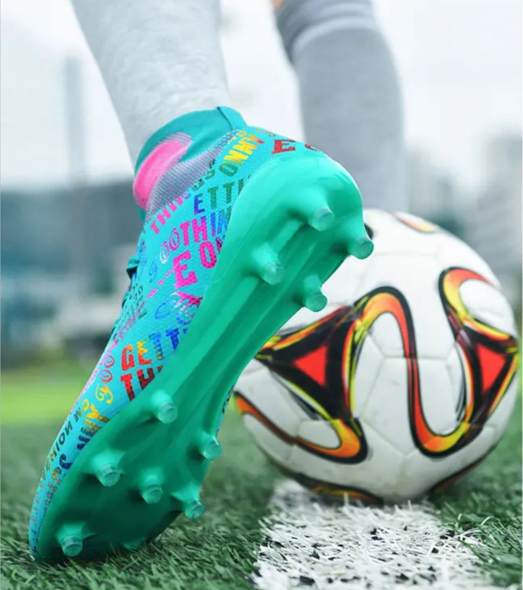 2022 Men High Top Football Shoes Male Soccer Boots Sneakers