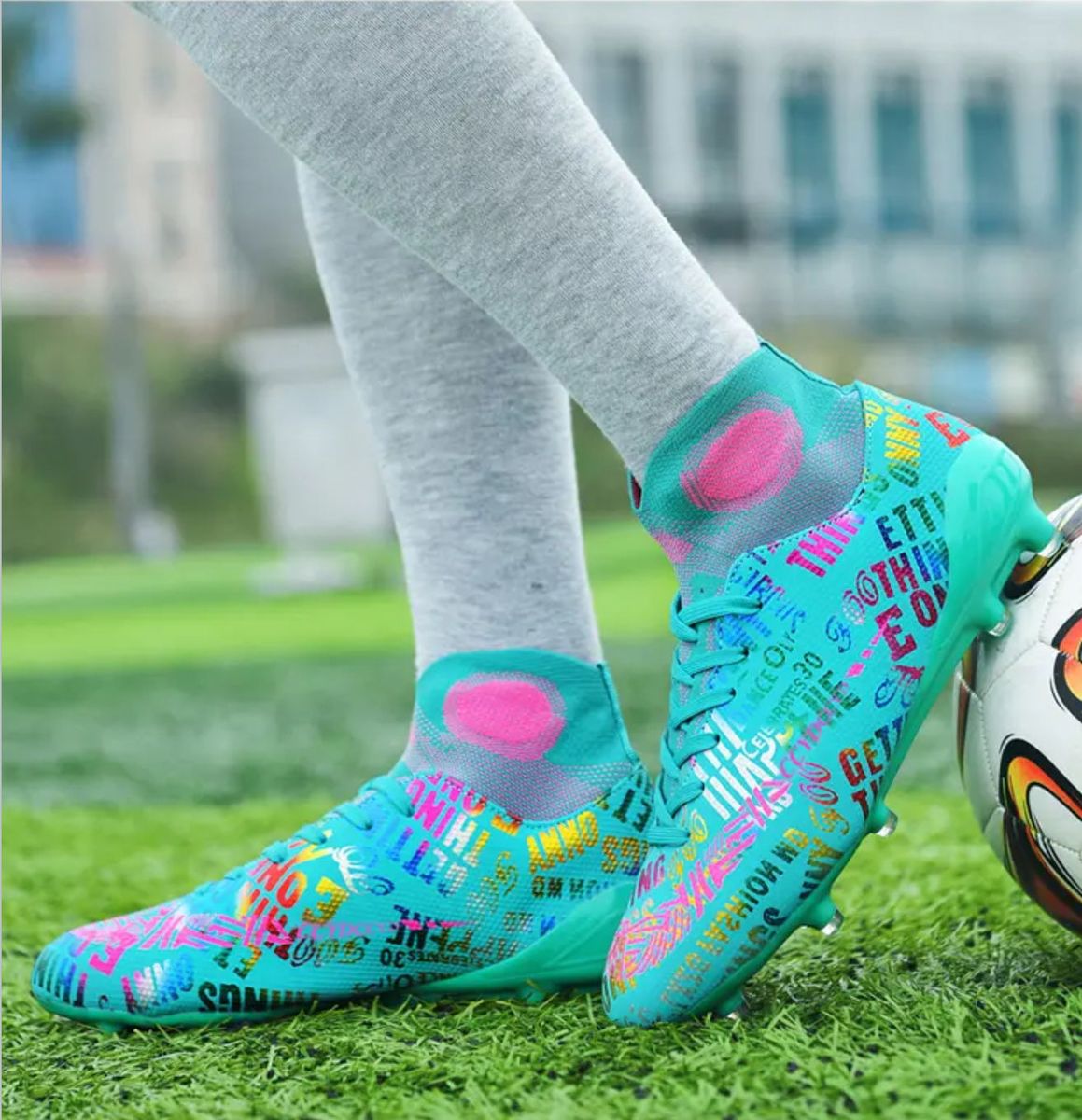 2022 Men High Top Football Shoes Male Soccer Boots Sneakers