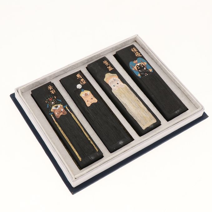 Pack Of 4 Pieces Ink Stick With Beijing Opera Mask Pattern For