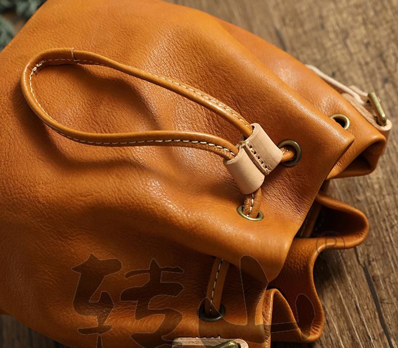 Genuine Leather Bucket Women's Bag Handmade Plant Tanned Leather Strap Tassel Fashionable and Simple