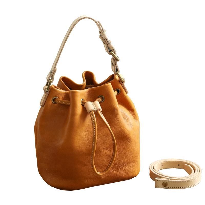 Genuine Leather Bucket Women's Bag Handmade Plant Tanned Leather Strap Tassel Fashionable and Simple