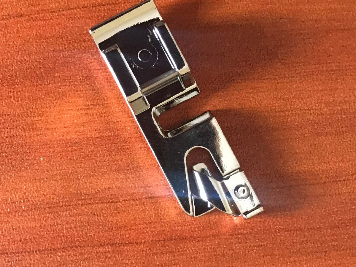 3 Pieces Domestic Sewing Machine Rolled Hem Presser Foot