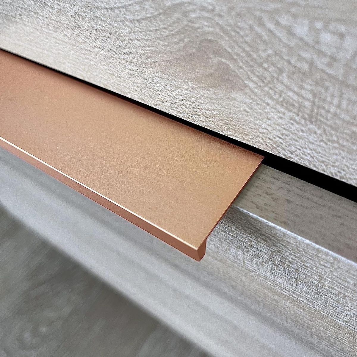 Door Handles 4pcs Sleek Cabinet Handles Easy Install Design for Hidden Golden