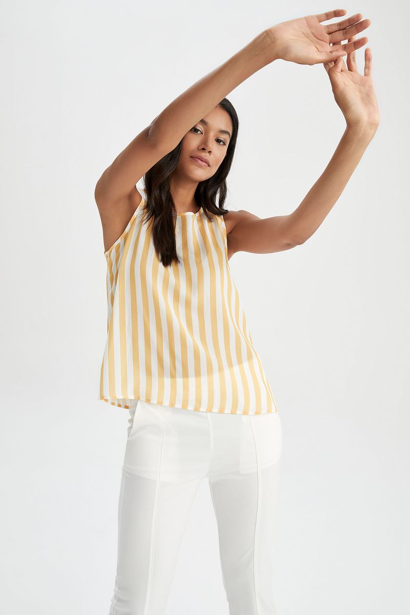 Woman Casual Regular Fit Woven Sleeveless Blouse - Yellow