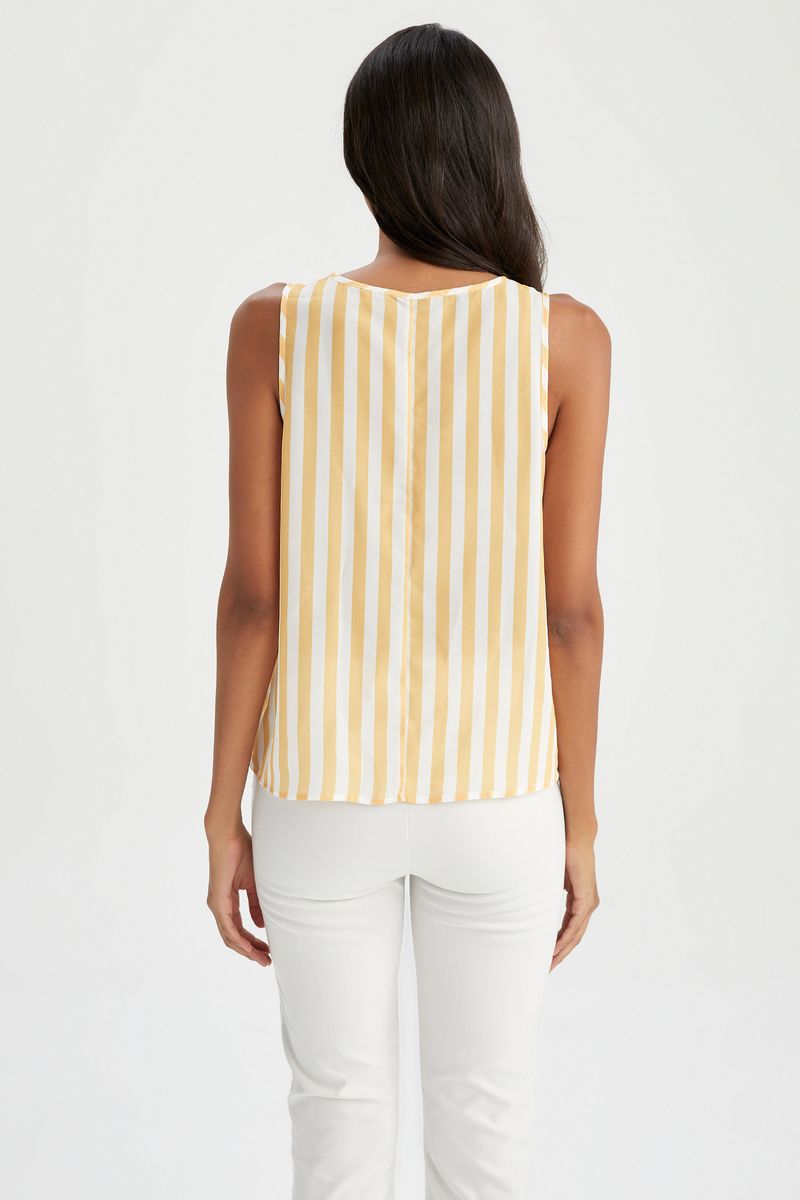 Woman Casual Regular Fit Woven Sleeveless Blouse - Yellow