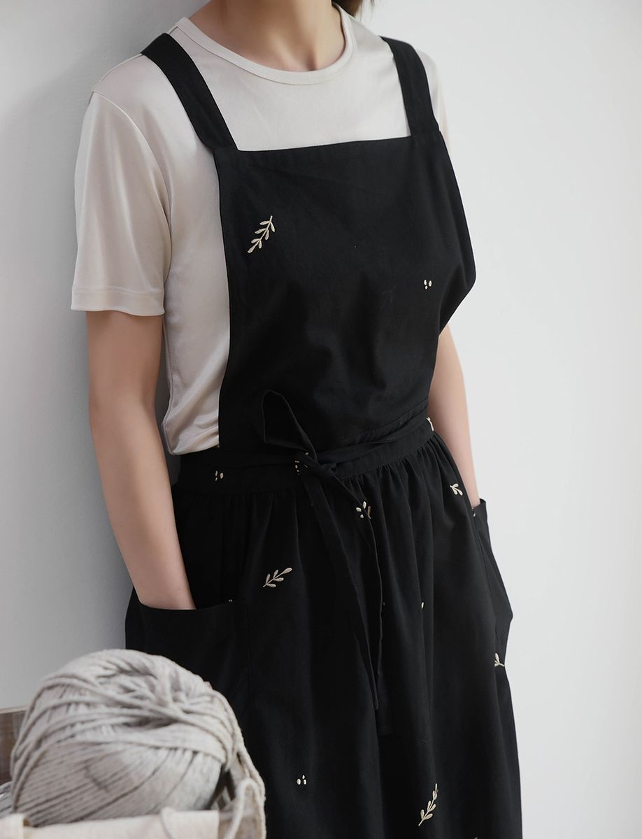 Cotton Embroidered X-Back Aprons Pinafore Apron Dress Cross Back Bib Apron With Pockets For Cooking Gardening Baking Painting Black Leaf