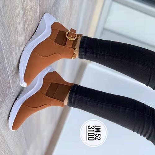 Women Sport Sneakers - Brown