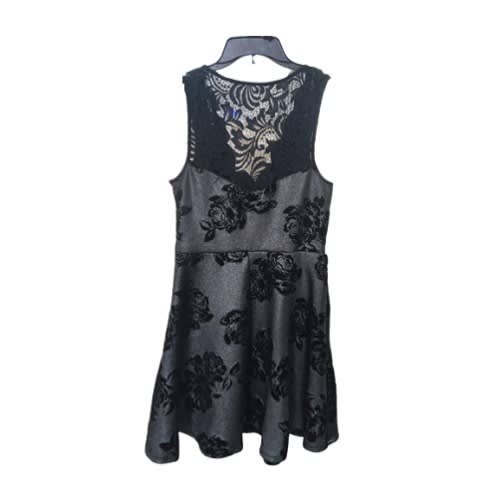 Velvet Dress - Black & Dark Gray Lace Back