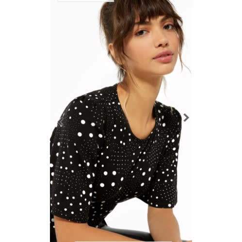 Simple Spot Flutter Sleeve Top - Black/white