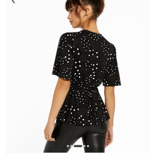 Simple Spot Flutter Sleeve Top - Black/white