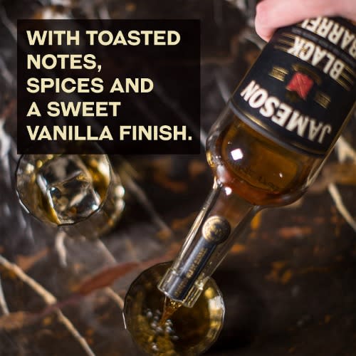 Black Barrel Irish Whiskey Glasses Gift Set - 70 Cl