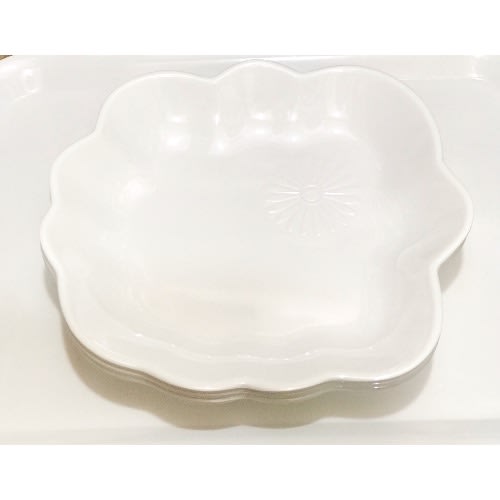 Flower Shape Ceramic Plates - 6 Pieces