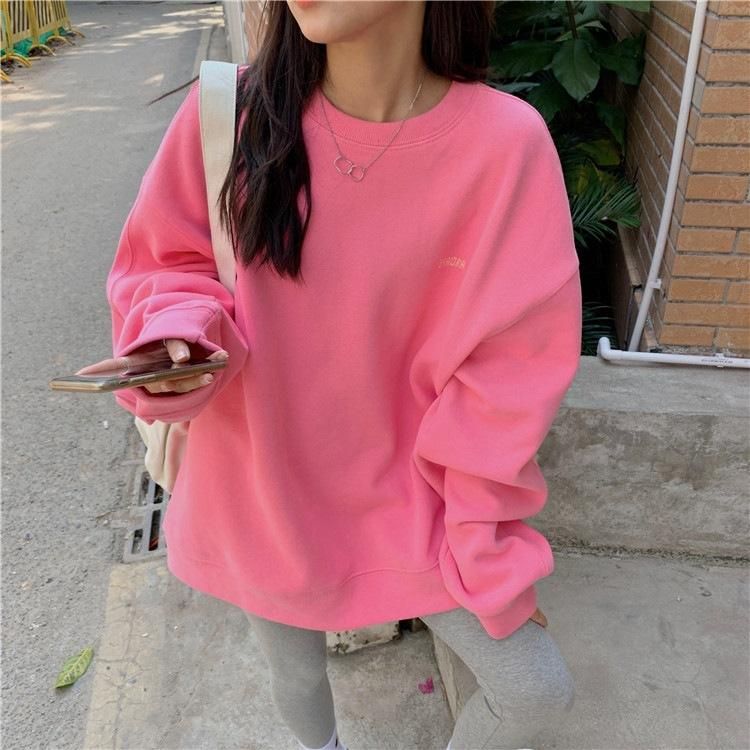2023 Early Spring New Versatile Loose Fit Boyfriend Mie Cream Letter Sweater Simple Top Fashion