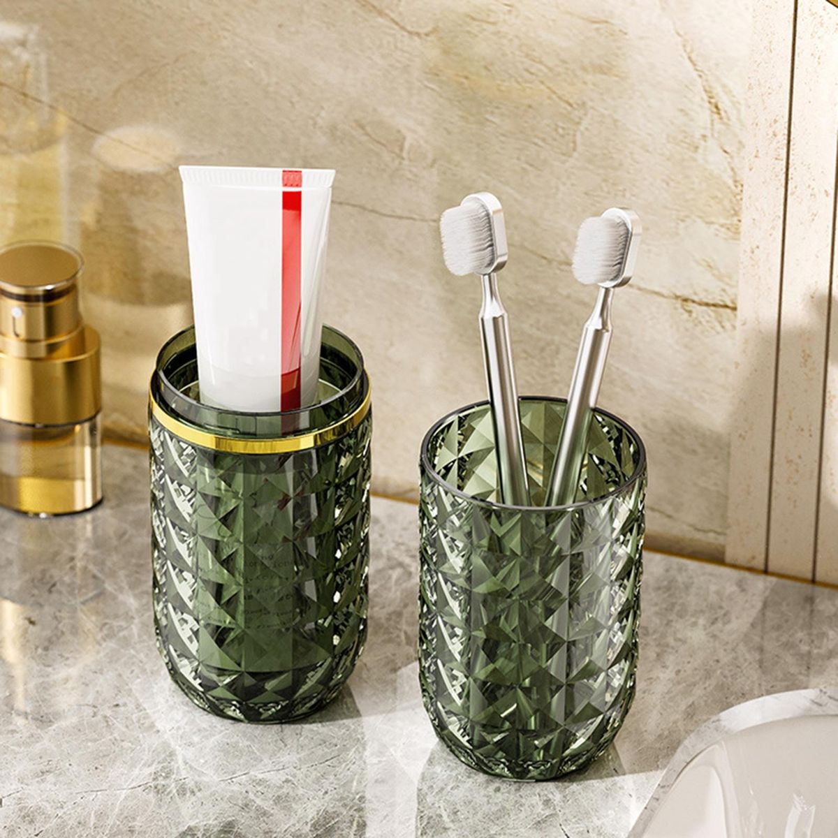 Toothbrush Case Travel Family Toothpaste Holder Green