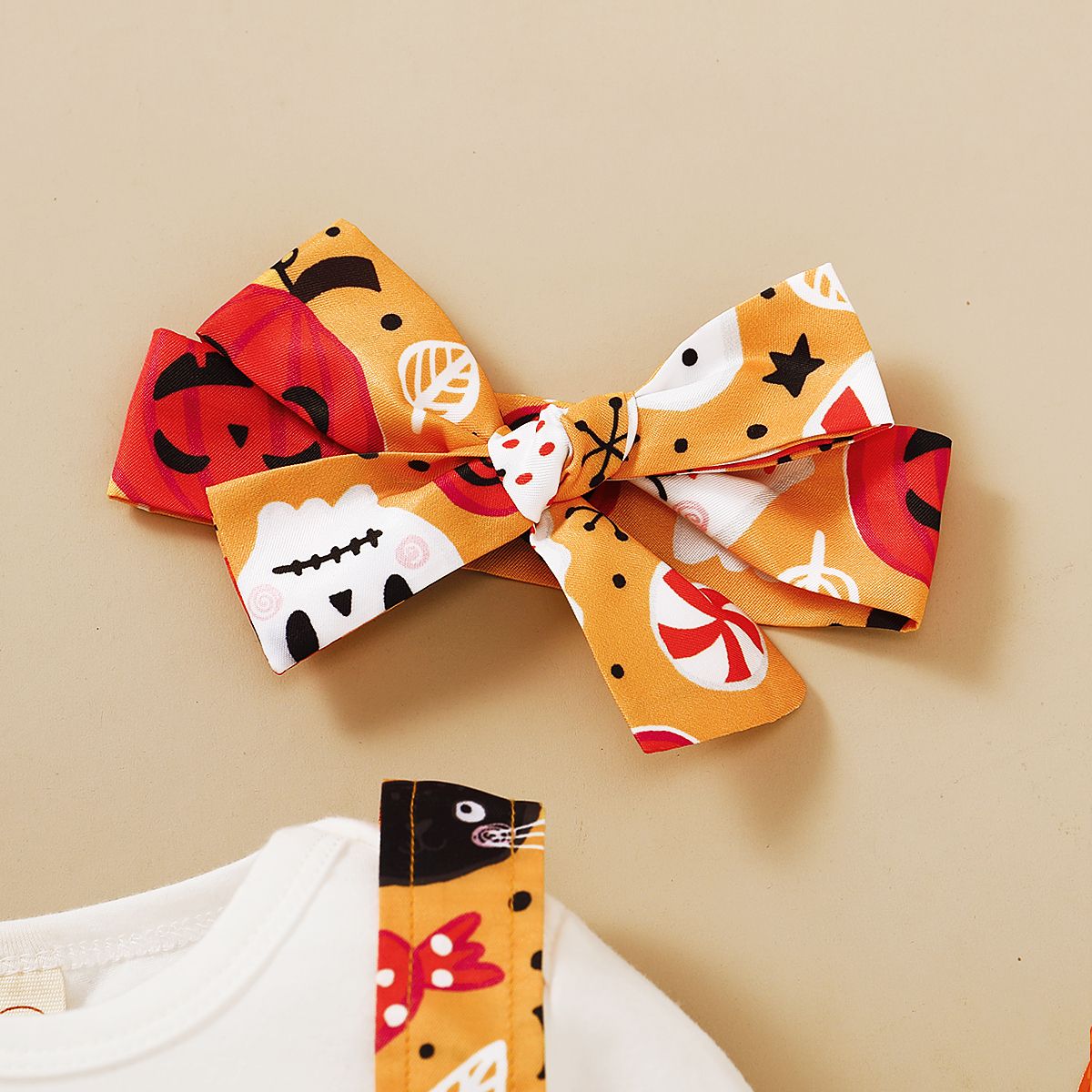 Newborn Baby Girl Halloween Bodysuit+ Pumpkin Printed Skirt